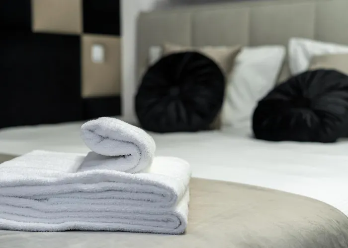 Apartment Pychowicka Prestigious Black&cashmere By Bookinghost *