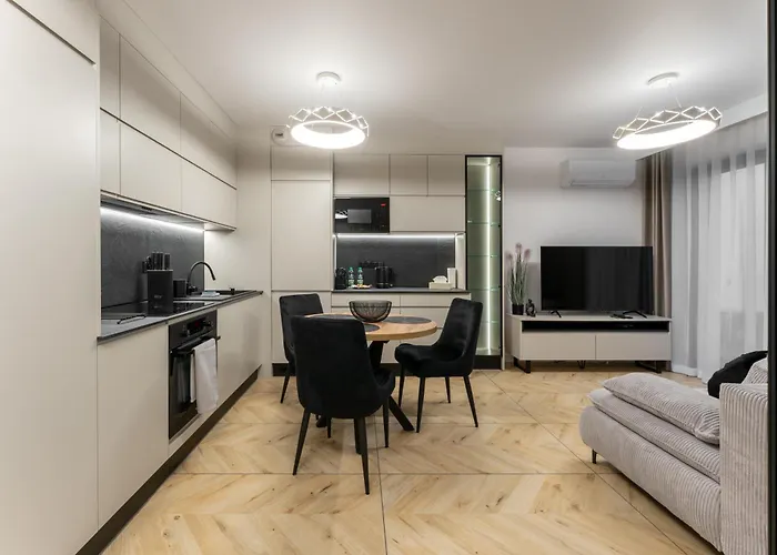 Pychowicka Prestigious Black&cashmere By Bookinghost * Krakow