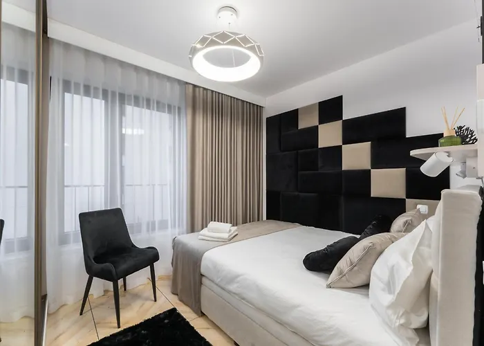 Apartment Pychowicka Prestigious Black&cashmere By Bookinghost *
