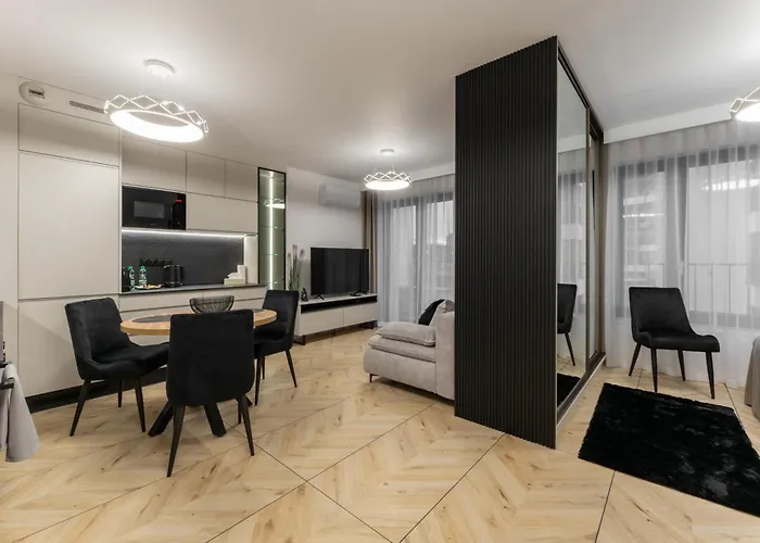 Pychowicka Prestigious Black&cashmere By Bookinghost Krakow