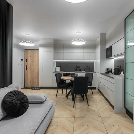 Pychowicka Prestigious Black&cashmere By Bookinghost * Cracovia